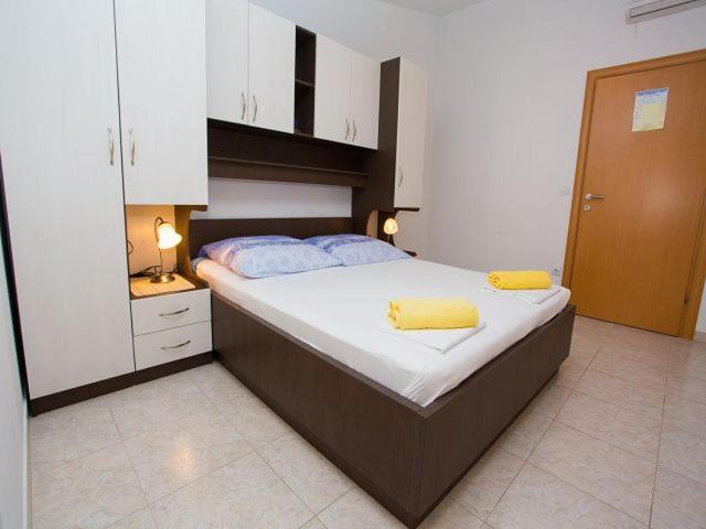 Apartmani Dana Makarska Zewnętrze zdjęcie